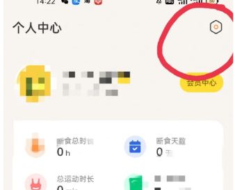 客服聊天界面截图，显示正在等待人工客服接入