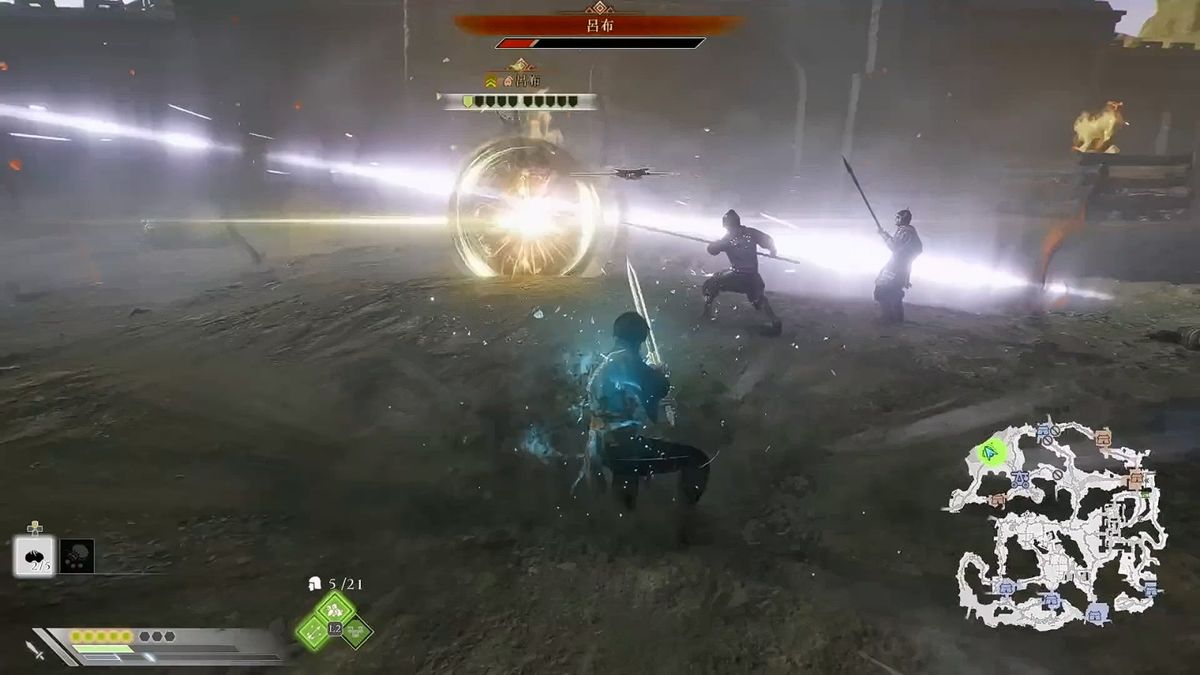 主角使用特殊技能释放华丽特效，周围敌人被击飞