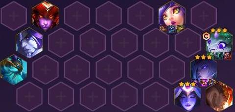 实战对局站位图，纳尔位于右下角，妮蔻在其前方挡伤害，蜘蛛在左上角安全输出，敌方刺客被风女吹起