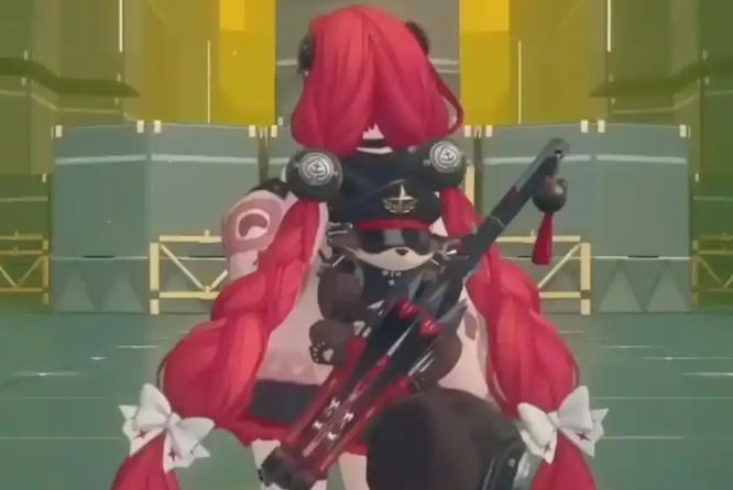 浮波柚叶释放大招动画截图，敌人被粉色光环包围，显示‘甜蜜惊吓’状态特效