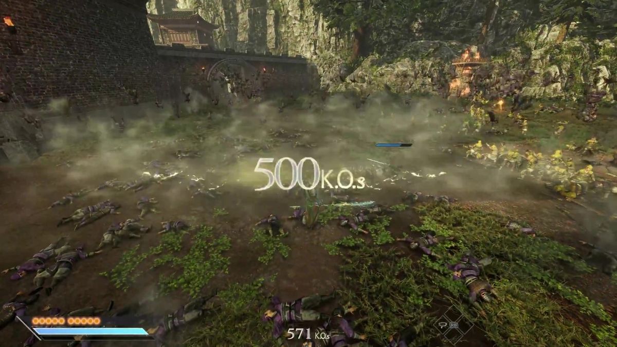 敌将挥刀砍来，主角格挡反击，动作细节丰富