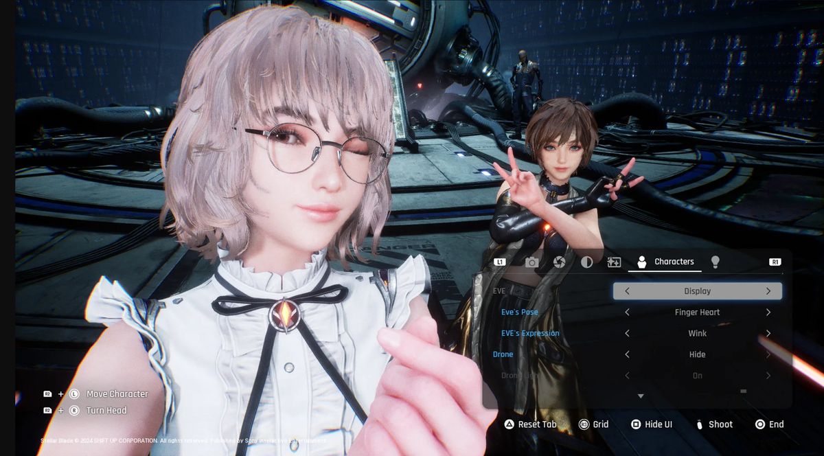 艾米尔在《星刃》游戏中开设的商店界面，展示多款联名武器与服饰