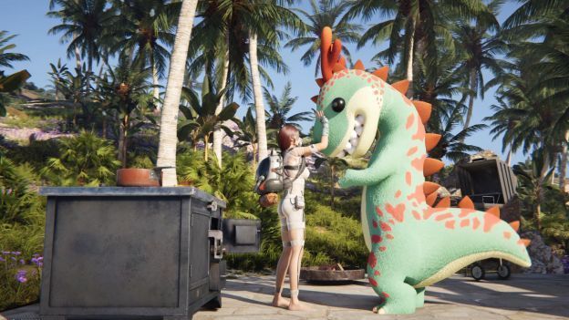 红龙布偶与皆斩并肩作战场景，火焰与刀光交织，背景为废墟城市夜景，战斗特效华丽