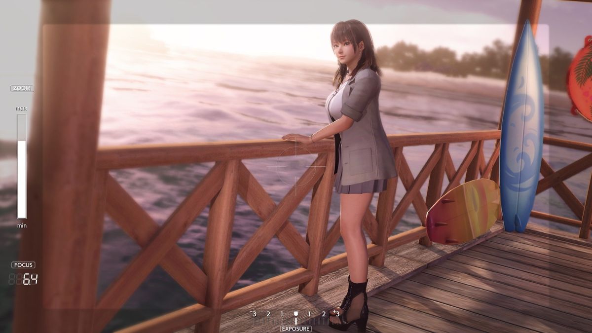 角色换装界面展示，多种服饰自由搭配，风格多样