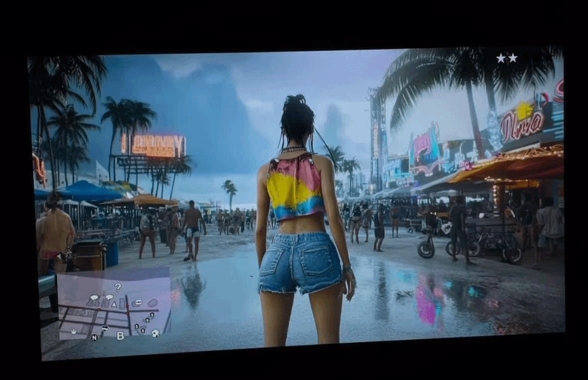 《GTA6》城市街道场景，行人穿梭，车辆行驶，环境细节丰富