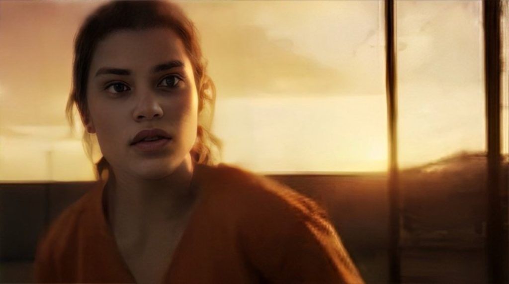 《GTA6》直升机空中视角，俯瞰城市与海岸线