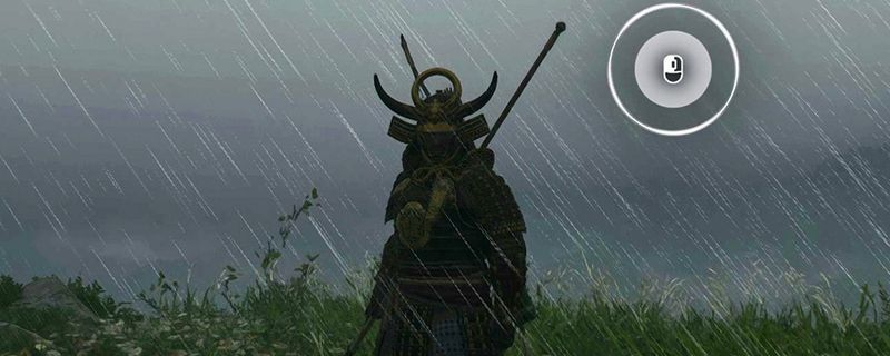 《刺客信条：影》游戏画面，主角弥助身穿铠甲手持长刀，背景为日本风格庭院，氛围肃杀