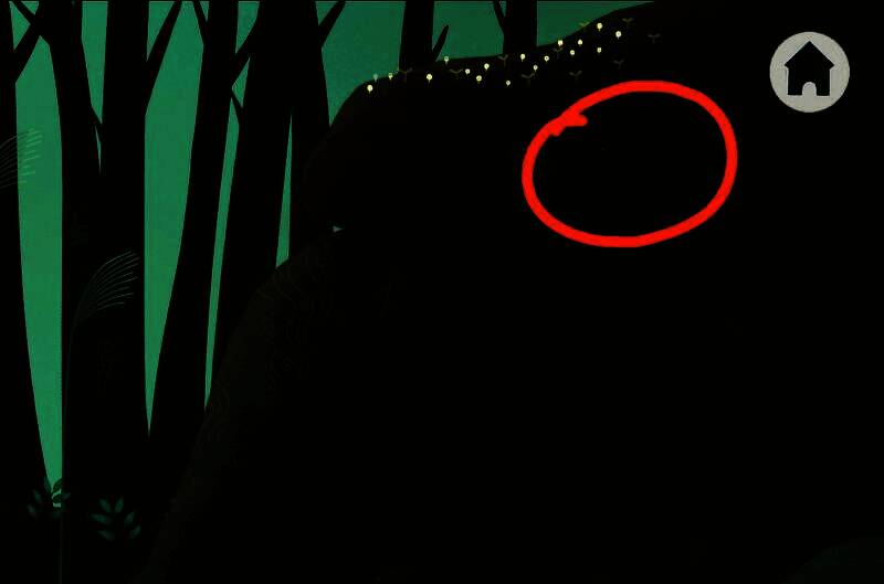 壁虎从洞口滑落，溅起水花