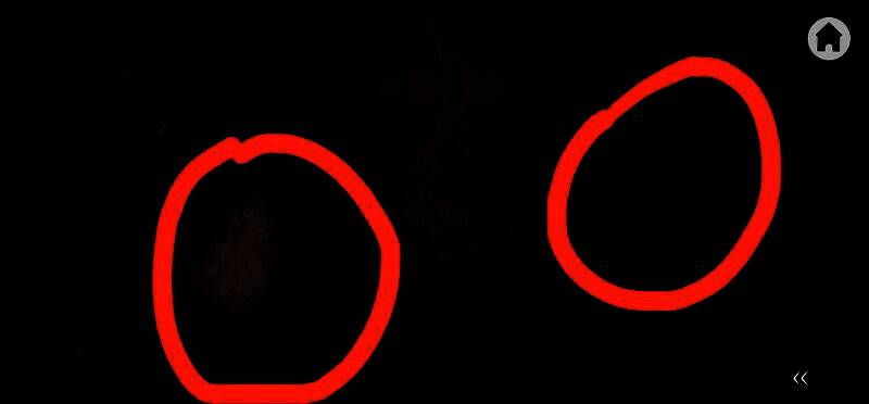 树根区域特写，玩家正在点击边缘的石头，石头即将掉落