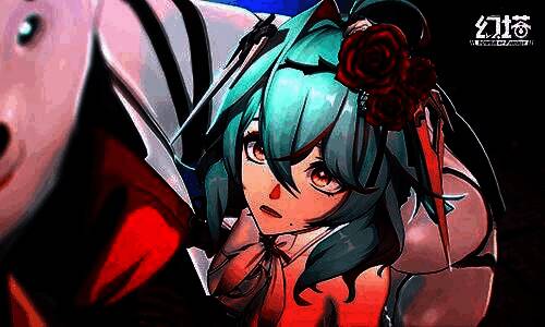 海伦在舞台上操控双傀儡起舞，光影交错间仿佛映出她与哥哥昔日共演的剪影