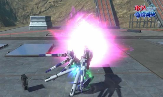 超级米加粒子炮发动瞬间，巨大光束柱横扫战场，背景被强光映亮