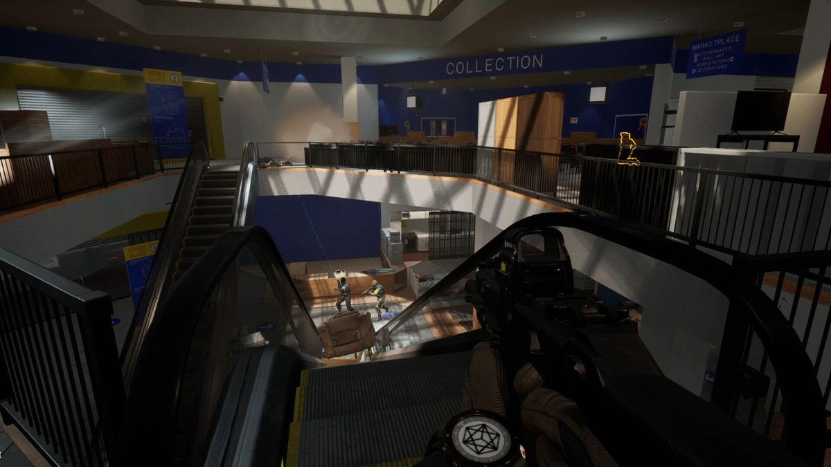 夜晚暴雨中的城市战场，小队正在与一群强化型敌人激烈交火，闪电照亮了空中飞舞的弹壳与火花