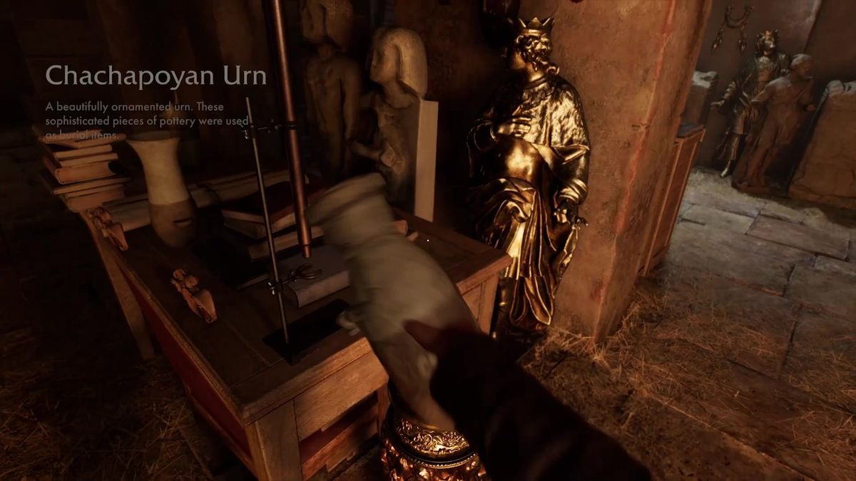 印第安纳·琼斯在昏暗密室中举起火把，照亮墙上古老符号，气氛神秘而紧张