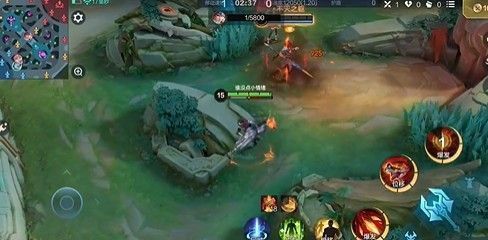 格兰杰使用三技能快速脱离攻击位置，技能释放与普攻无缝衔接