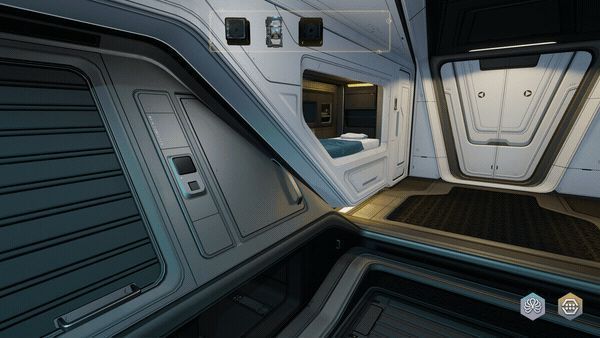 主角用手电照射墙壁，发现隐藏的外星壁画细节