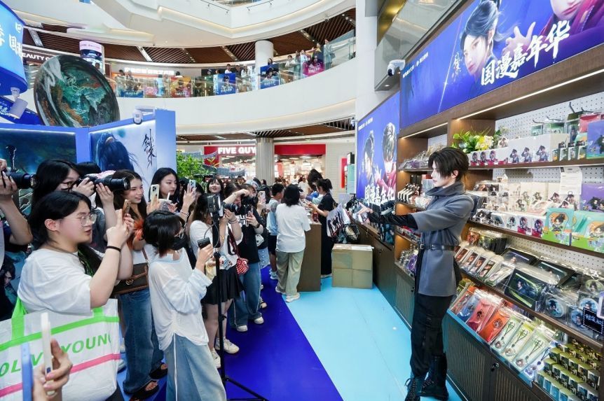 全国快闪活动地图展示，覆盖多个主要城市