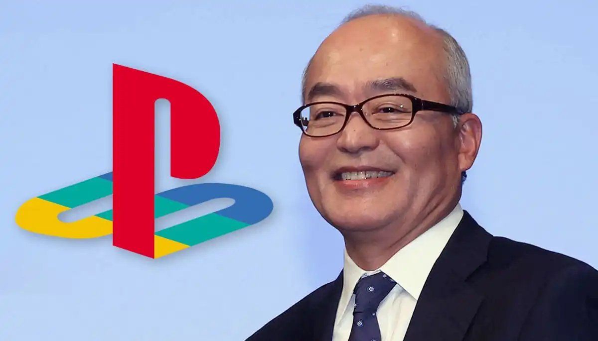 索尼高管十时裕树在发布会上讲话，背景为PlayStation标志与多款经典游戏画面