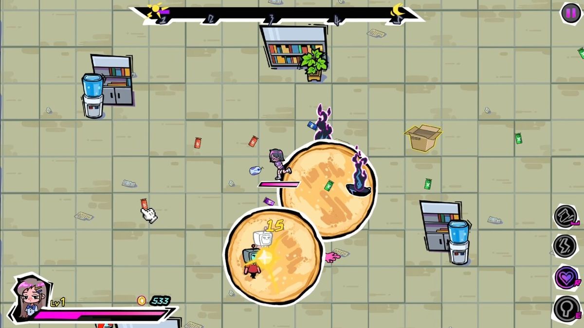 武器改造界面，展示键盘从普通形态进化为带电击功能的重型武器