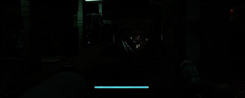 《非生物因素》中短刀与厨刀的武器对比图，展示两种刀具的外观设计与握持姿势