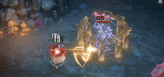 奥义技能释放全过程，敌人被吸入中心，阿伽莎站在场中不断投掷回旋标