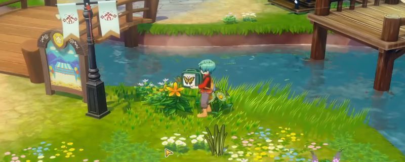 《牧场物语 来吧！风之繁华集市》中玩家角色在夏夜草原上缓缓靠近发光飞虫的场景，周围点缀着萤火，氛围宁静而梦幻