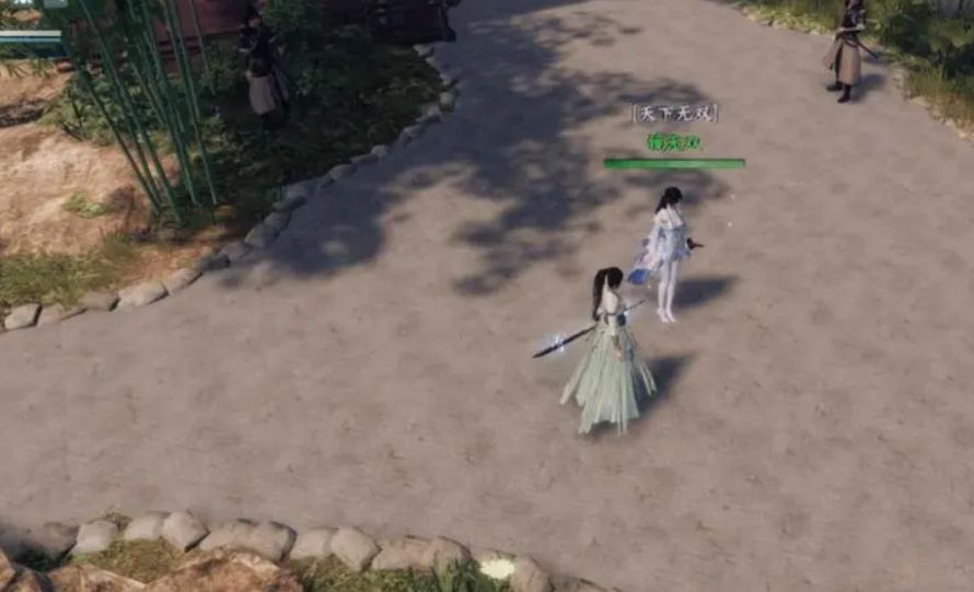 战斗场景截图，镜无双施展剑技，剑气纵横，玩家角色艰难招架，场面紧张激烈