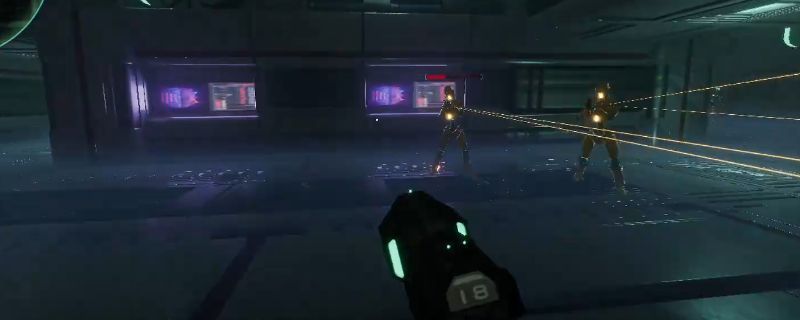 游戏中角色释放触须技能控制多个敌人，画面显示机器人与视角怪被同时牵制，技能特效呈紫色能量缠绕