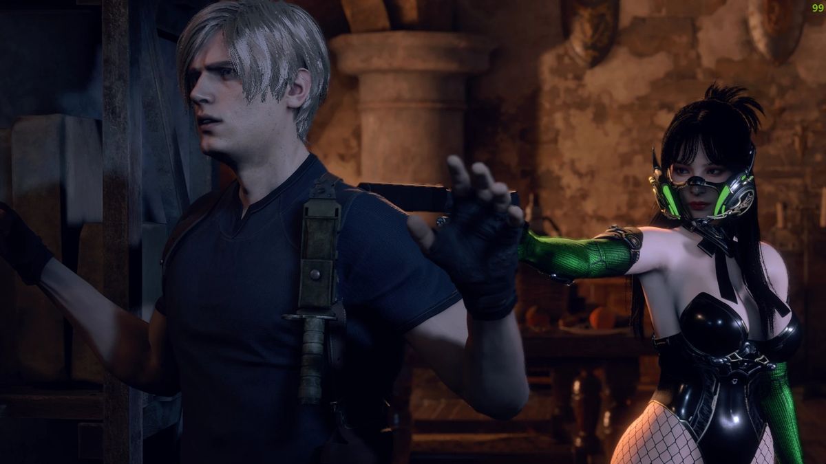 艾达王背影特写，展示Freyna装甲背后的推进装置与细节结构