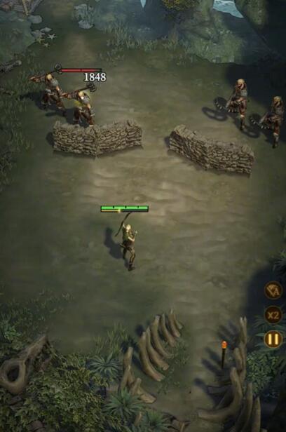 阵容搭配图示：林地游侠位于后排右侧，与其他三名英雄协同作战