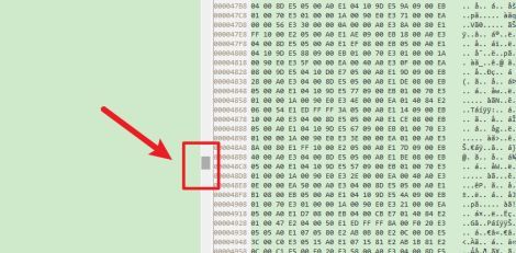 比对界面中间位置的滑动游标被拖动至右侧，两侧十六进制数据显示不同区域的对比状态