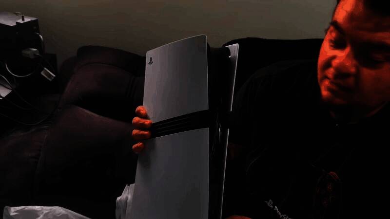 水面反射效果惊艳，倒影随波纹动态变化