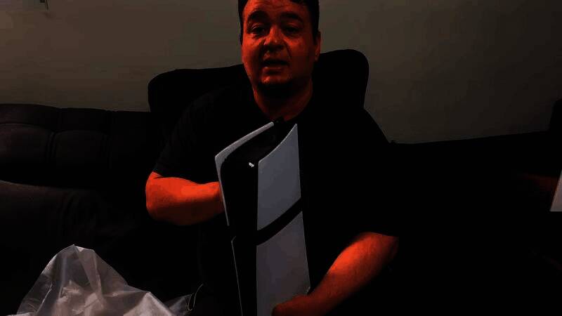 高速旋转镜头下画面依旧稳定，无撕裂现象