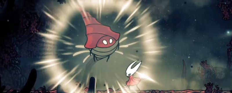 狂暴的螺蝇BOSS战斗画面，角色在场地中躲避钻头攻击并进行反击