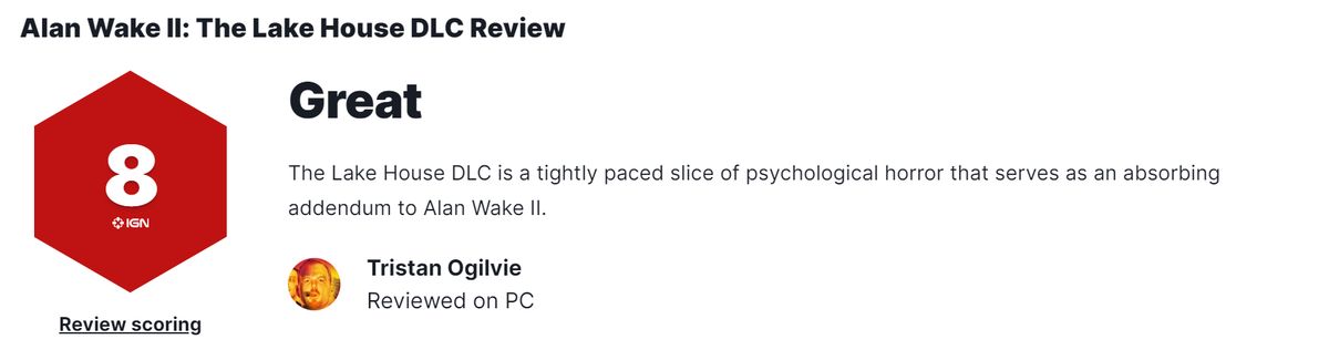 《心灵杀手2：湖边小屋》游戏画面，昏暗森林中角色手持手电筒紧张前行