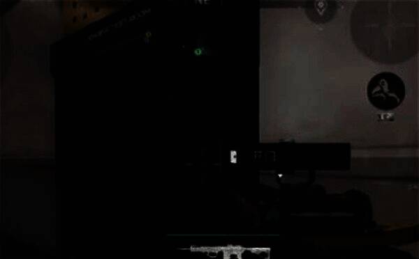 航天基地组装室内部楼梯视角，二楼可见密码门