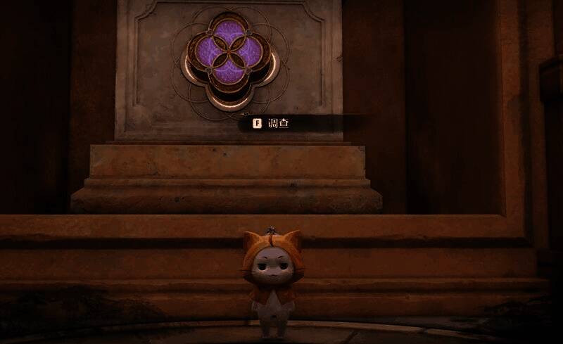 大喵在荆棘与水流间腾空飞跃，身后是危险的尖刺陷阱，画面动感强烈展现操作难度