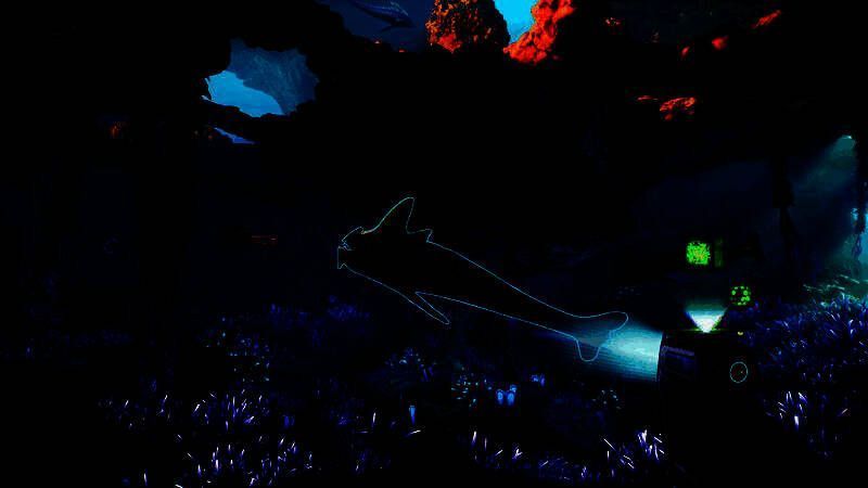 巨型章鱼类生物缓缓游过海底山脉，体型遮蔽大片视野，压迫感十足