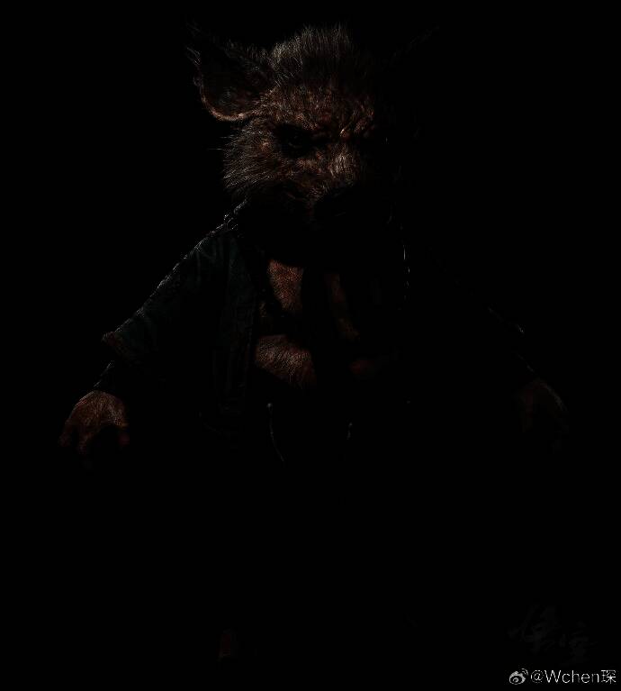 猪八戒面部特写建模，眼神深邃带忧郁，面部疤痕清晰可见，毛发细节真实