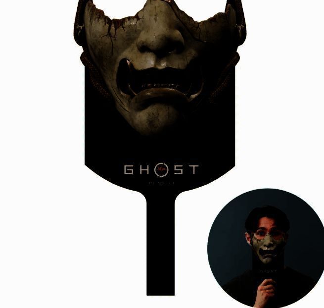 Cosplayer扮演热门游戏角色进行巡游表演，气氛热烈