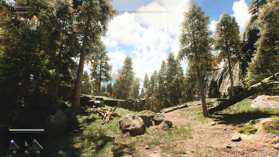 黄昏时分的城市全景，阳光洒在残破高楼间，远处有烟雾升腾，末世感浓厚