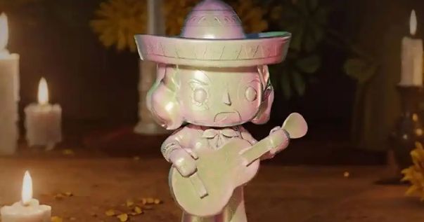 玩家角色在昏暗仓库中快速翻找储物柜，手中已握有一把带有霓虹蓝光特效的武器，氛围紧张刺激