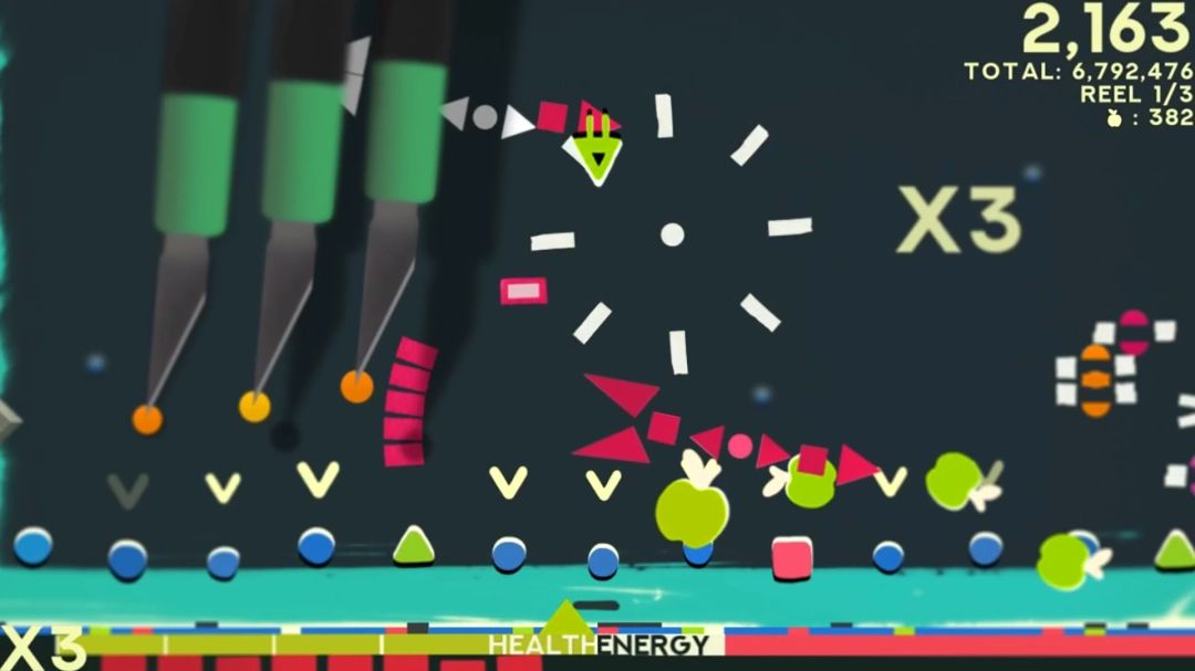 排行榜界面截图，多名玩家分数列于榜单之上，顶部显示‘全球排名’与‘好友排名’标签