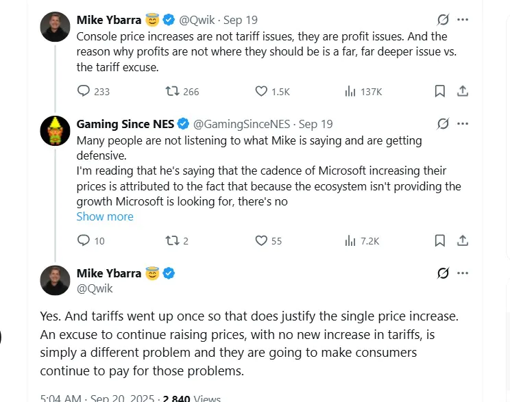 Xbox Series X主机展示图，背景为现代客厅环境