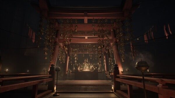 《寂静岭f》游戏中弥漫浓雾的日本小镇街道，远处隐约可见诡异人影和破败招牌，整体画面充满压抑与不安