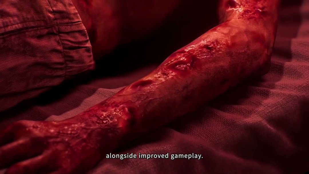 《生化危机9》第一人称视角下昏暗走廊中的怪物逼近场景，光影效果逼真