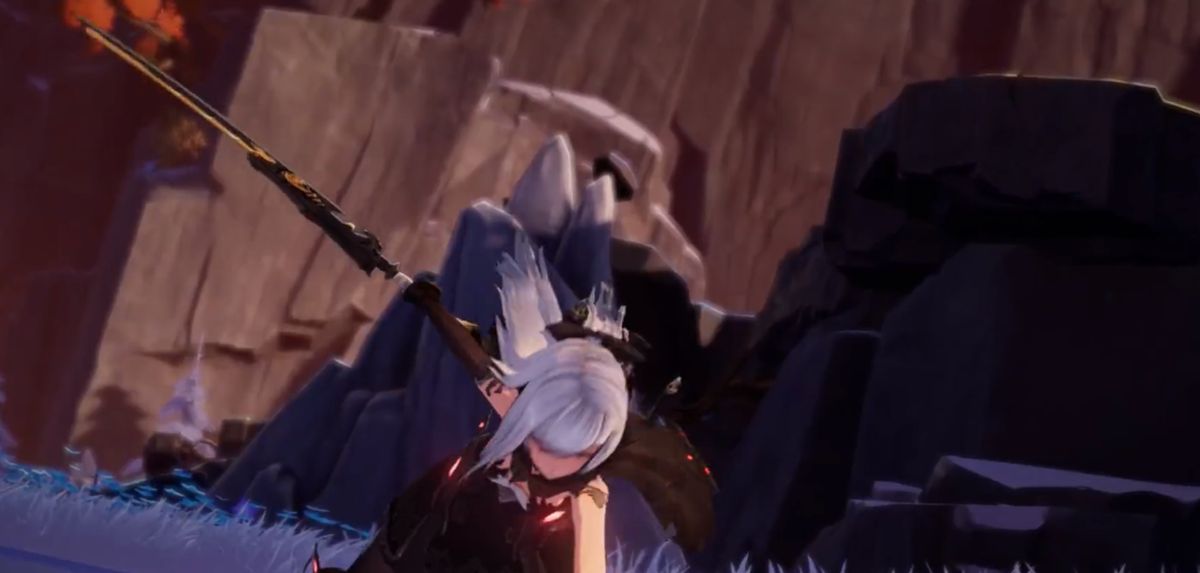 西比尔释放全屏雷电，角色在密集落雷间穿梭闪避，场面惊险刺激