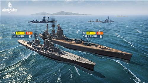 游戏中一艘重型战列舰在雷雨交加的海面上航行，炮火照亮天际，水面反射出细腻光影