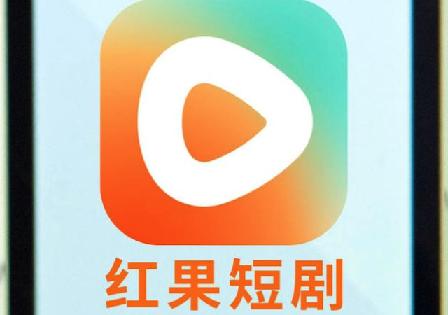 红果短剧网页版资源页截图：左侧导航栏含‘都市’‘古言’‘重生’‘战神’等12个垂直标签；右侧主区展示带‘免费’角标和‘金币+500’激励标识的剧集卡片，每张卡片附主演头像、评分星标及‘已更新至36集’提示