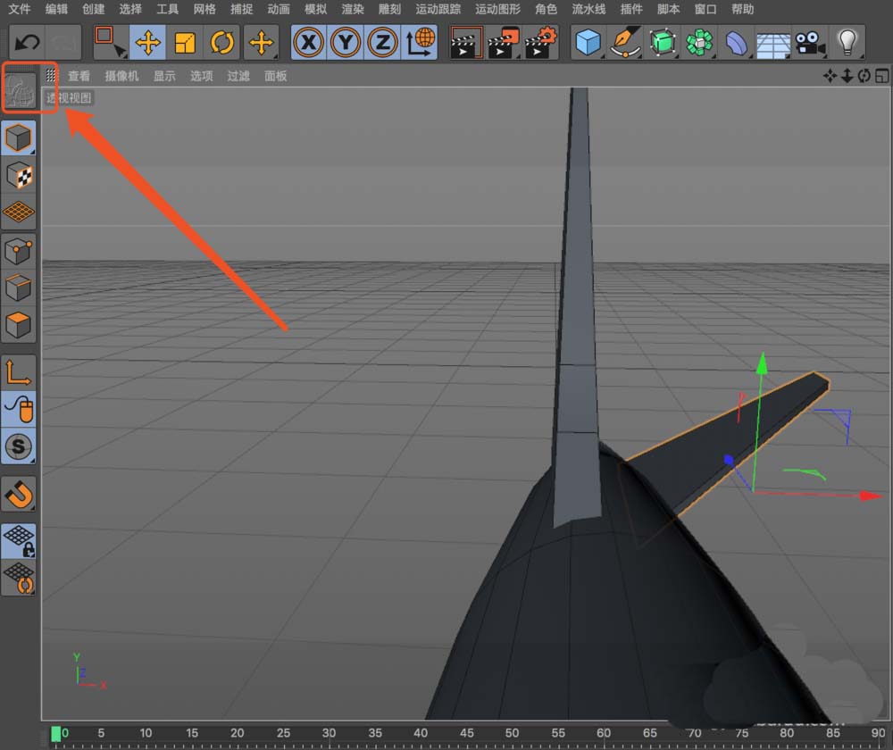 模型表面被完全选中后，鼠标悬停于视图中，出现半透明蓝色镜像平面预览，平面法线方向随鼠标移动实时变化
