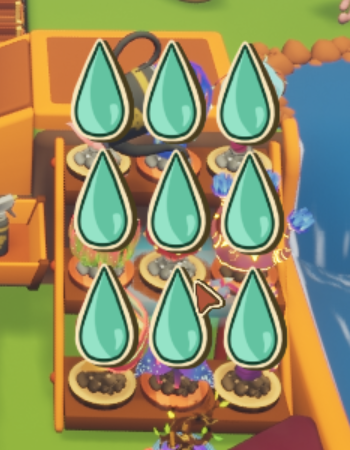 《Garden in》梯式花瓶架特写画面，升级后的浇水壶正悬停于支架顶端，蓝色水滴特效呈扇形向下均匀扩散覆盖所有花盆